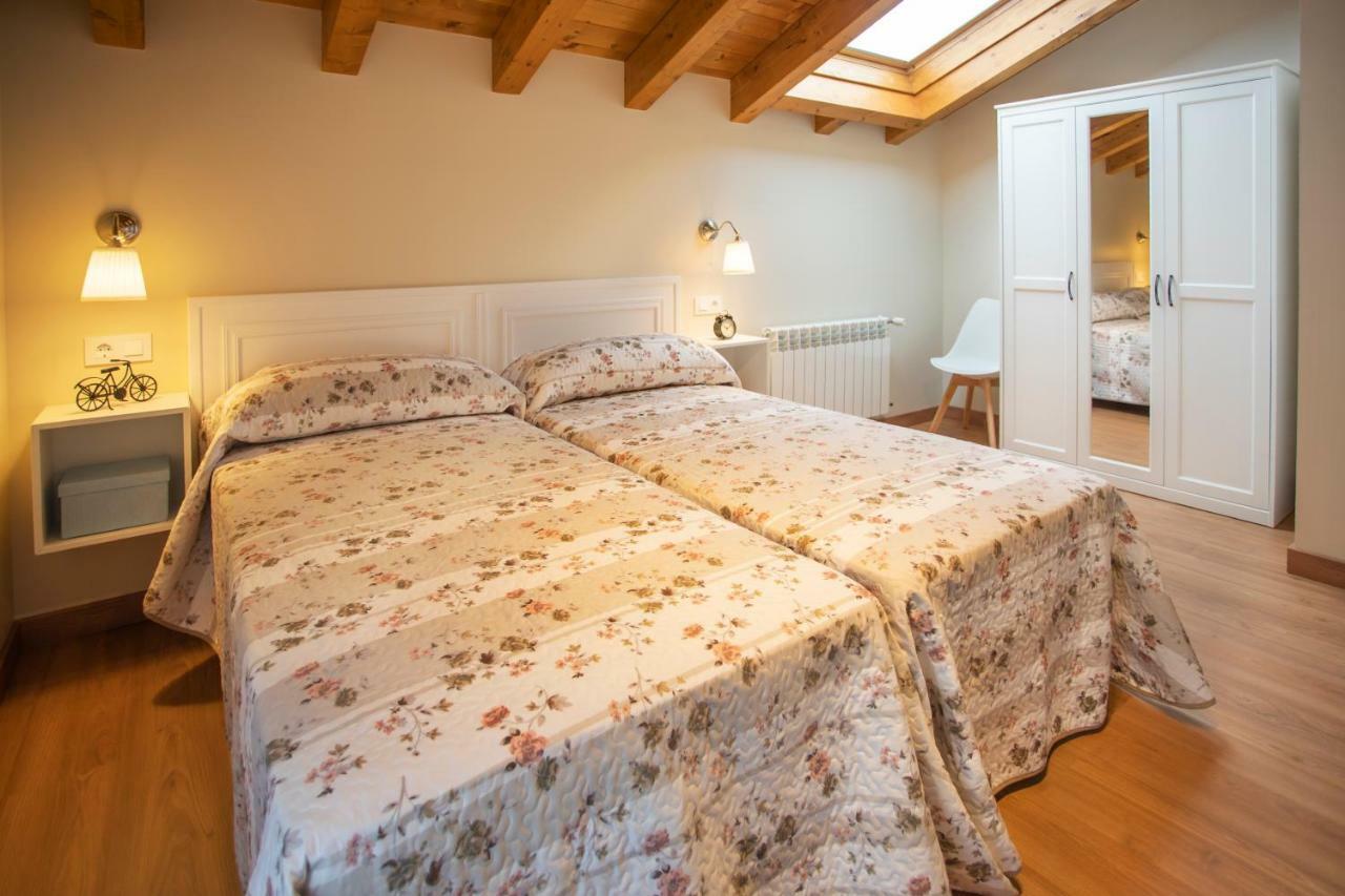 El Campo Mateo Apartamentos Onís Eksteriør bilde