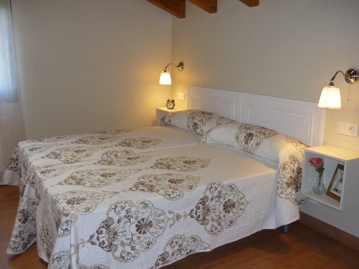 El Campo Mateo Apartamentos Onís Eksteriør bilde
