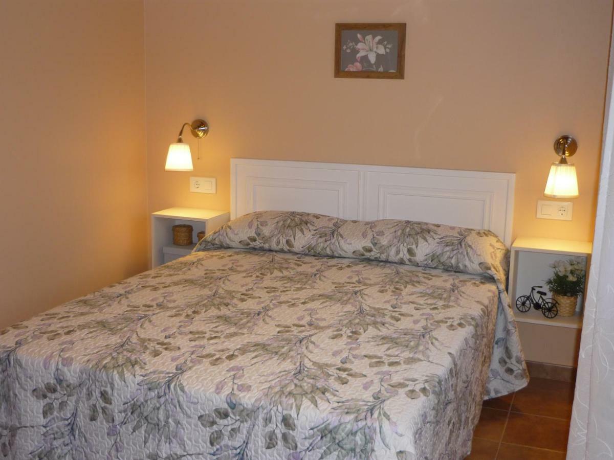 El Campo Mateo Apartamentos Onís Eksteriør bilde